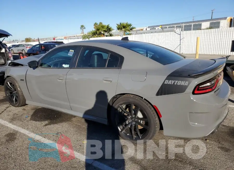 2C3CDXGJ4PH588262 Photo# 2