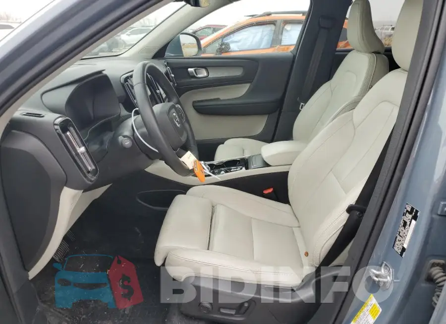 YV4162UL7M2501364 Photo# 7