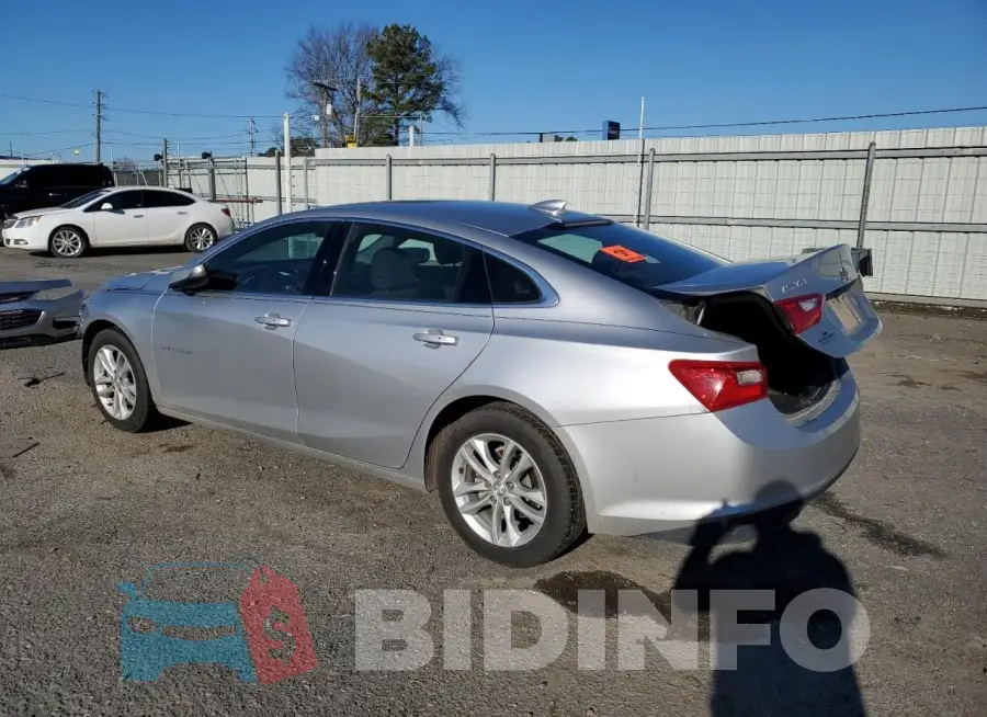 1G1ZD5ST1JF233585 Photo# 2