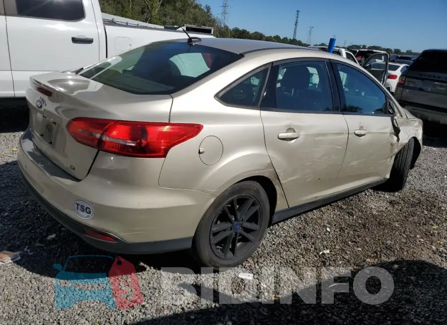 1FADP3F22HL212776 Photo# 3