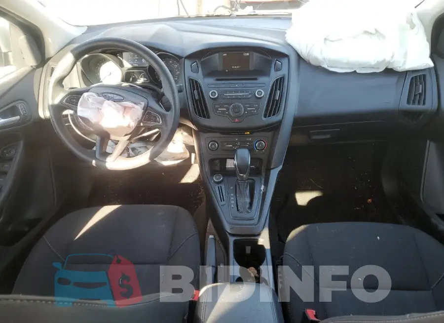 1FADP3F23HL300705 Photo# 8