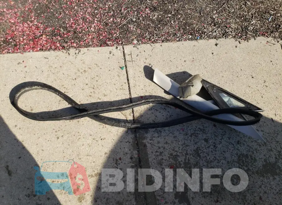 3FADP4BJ7GM107473 Photo# 12