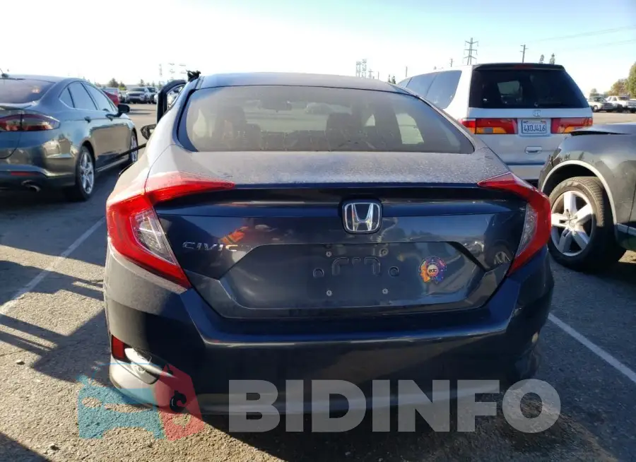 19XFC2F83GE215108 Photo# 6