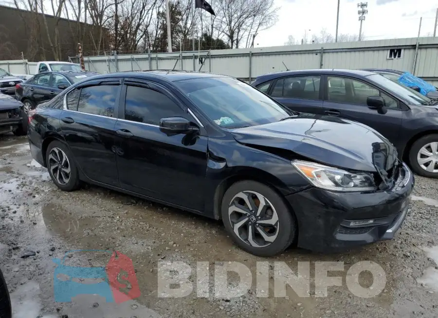 1HGCR2F87HA215703 Photo# 4