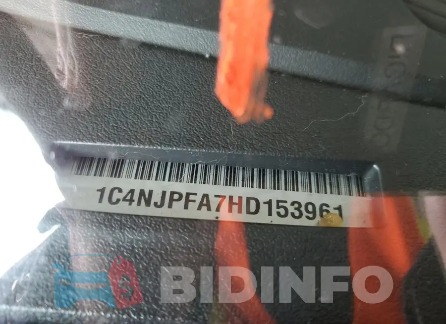 1C4NJPFA7HD153961 Photo# 13