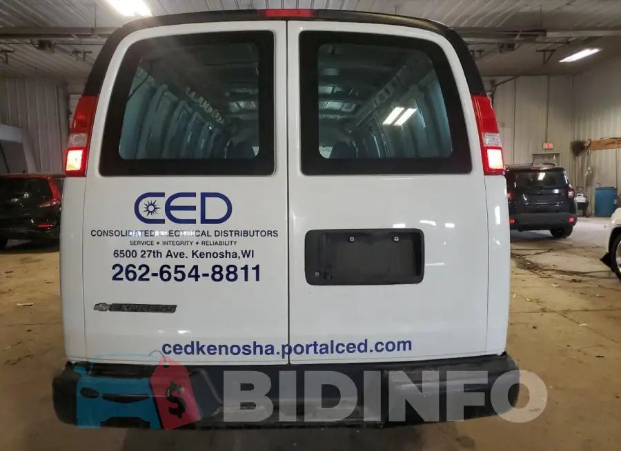 1GCWGBFP1J1273305 Photo# 6