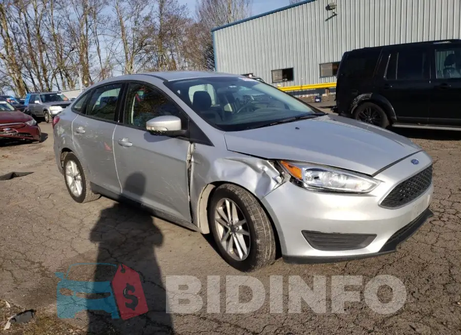 1FADP3F22GL225896 Photo# 4