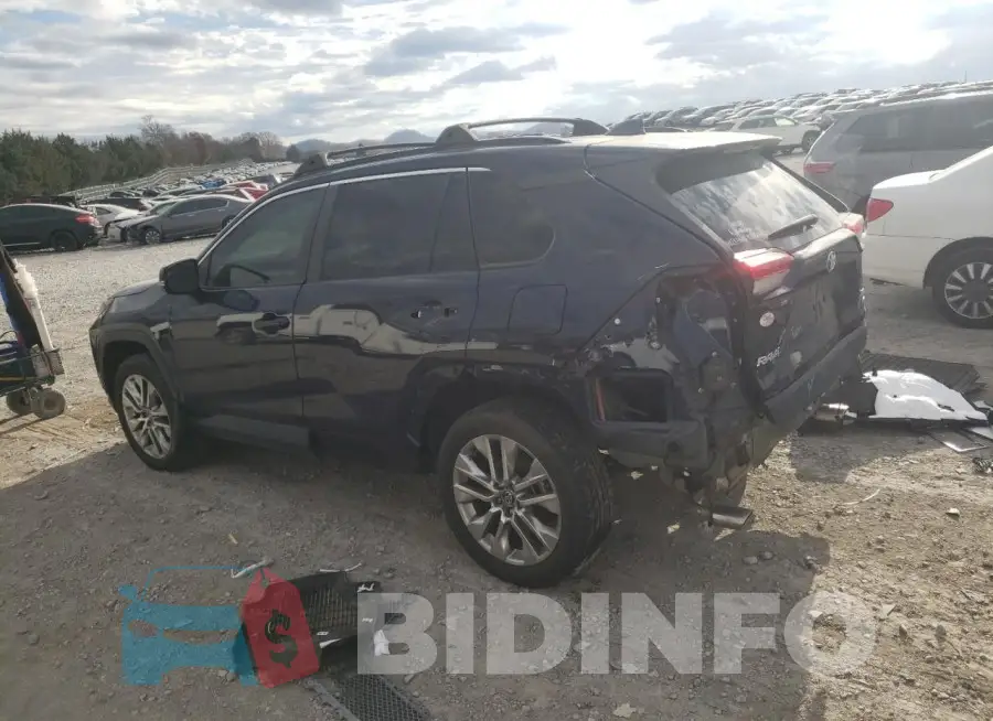 2T3A1RFV8MC142334 Photo# 2