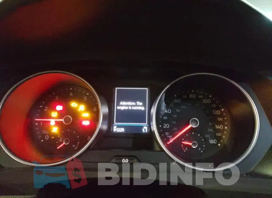 3VV2B7AX7KM068241 Photo# 9