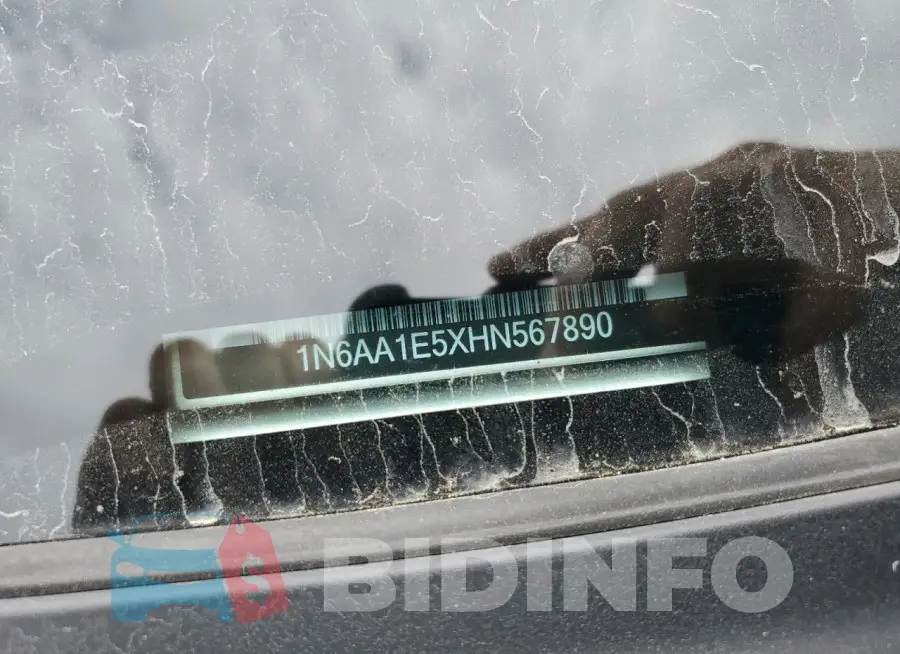1N6AA1E5XHN567890 Photo# 12