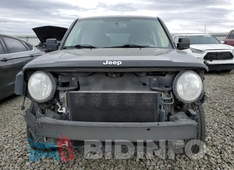 1C4NJRFB1HD175314 Photo# 5