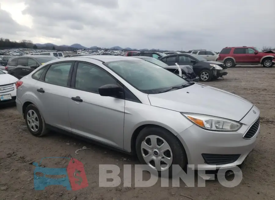 1FADP3E20GL403032 Photo# 4