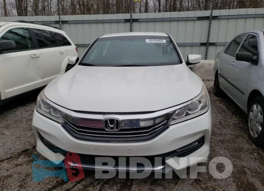 1HGCR2F57HA214637 Photo# 5