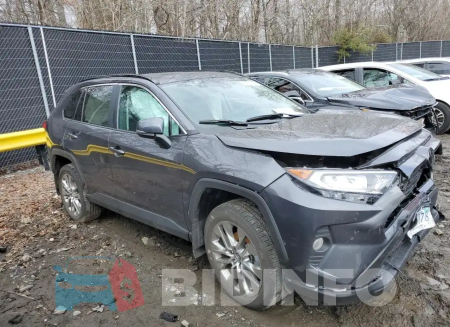 2T3A1RFV8MC145556 Photo# 4