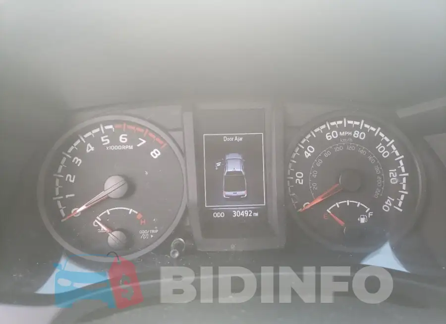 3TYAX5GN4NT041187 Photo# 9