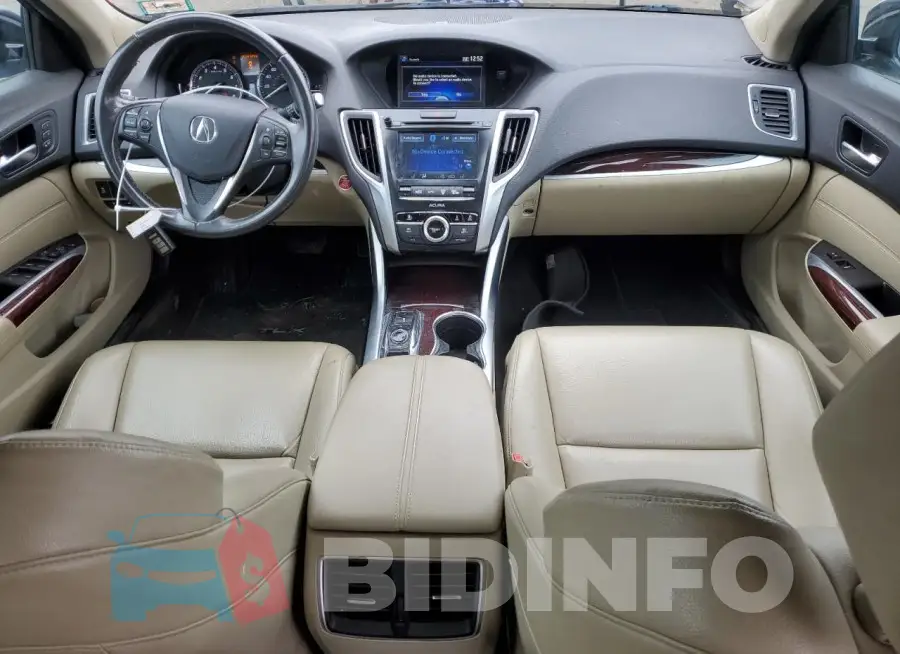 19UUB2F34FA017090 Photo# 8