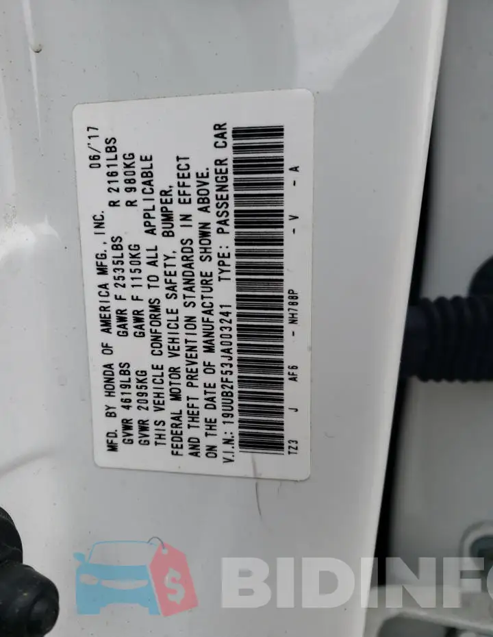 19UUB2F53JA003241 Photo# 12