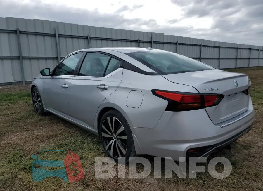 1N4BL4CV2MN330803 Photo# 2
