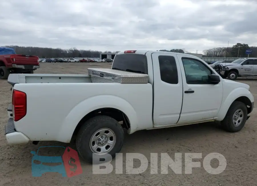 1N6BD0CT9HN738667 Photo# 3