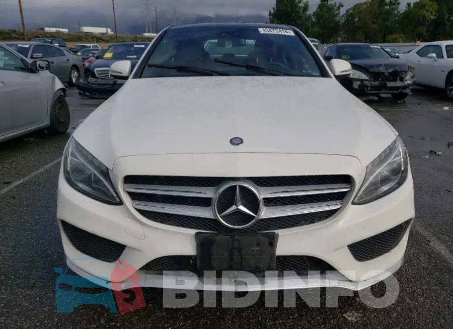 55SWF4JB4GU127652 Photo# 5