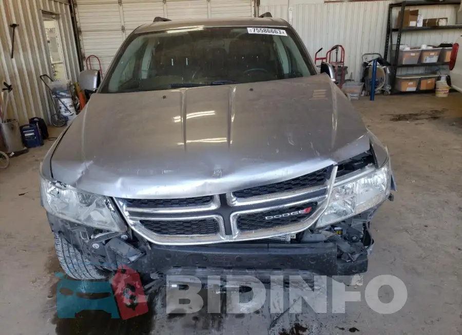3C4PDCBG4HT515757 Photo# 5