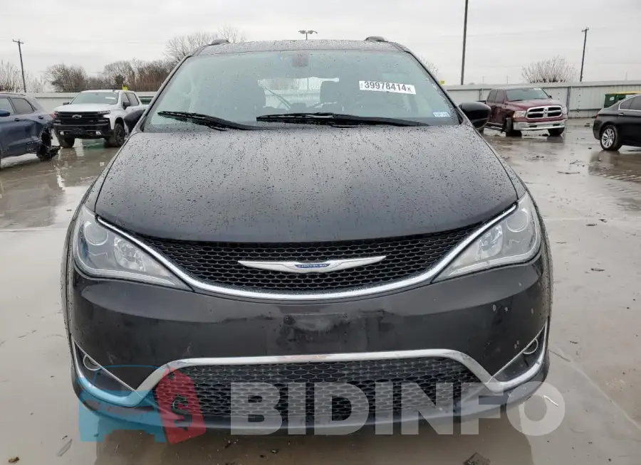 2C4RC1EG2JR227868 Photo# 5