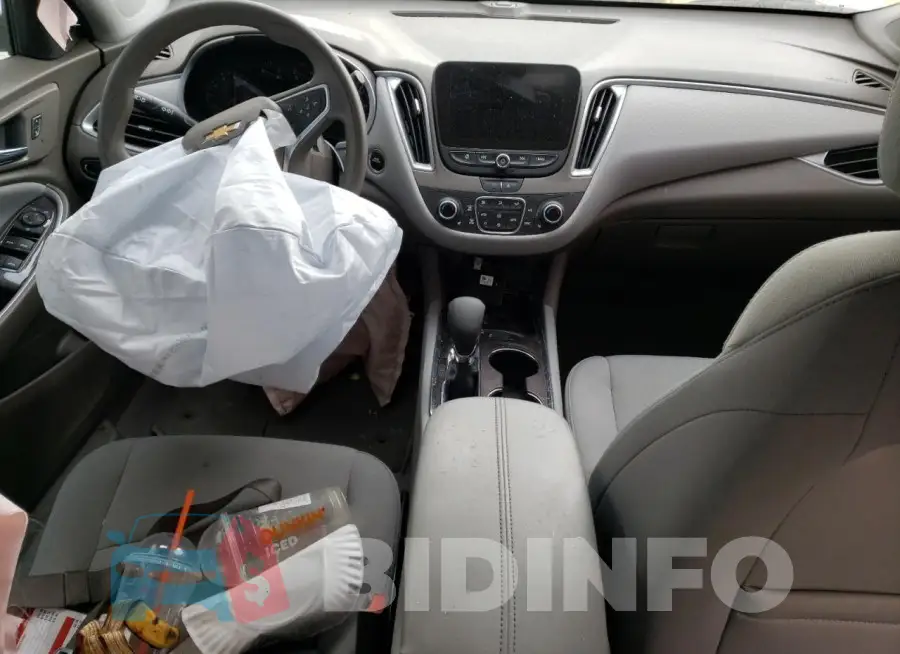 1G1ZD5ST2NF164797 Photo# 8