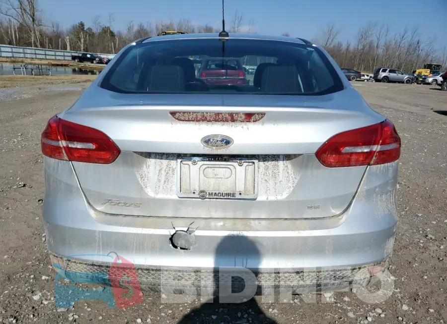 1FADP3F21GL303083 Photo# 6