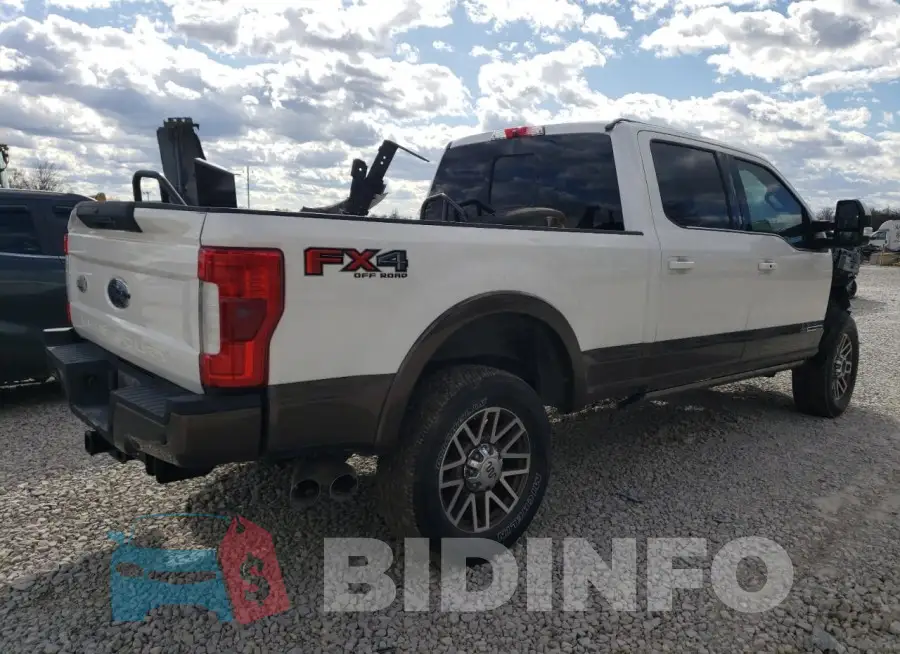 1FT7W2BT2HEC96797 Photo# 3