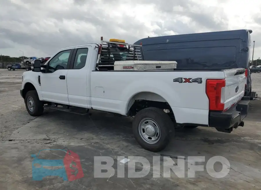1FT7X2B60KEC24978 Photo# 2