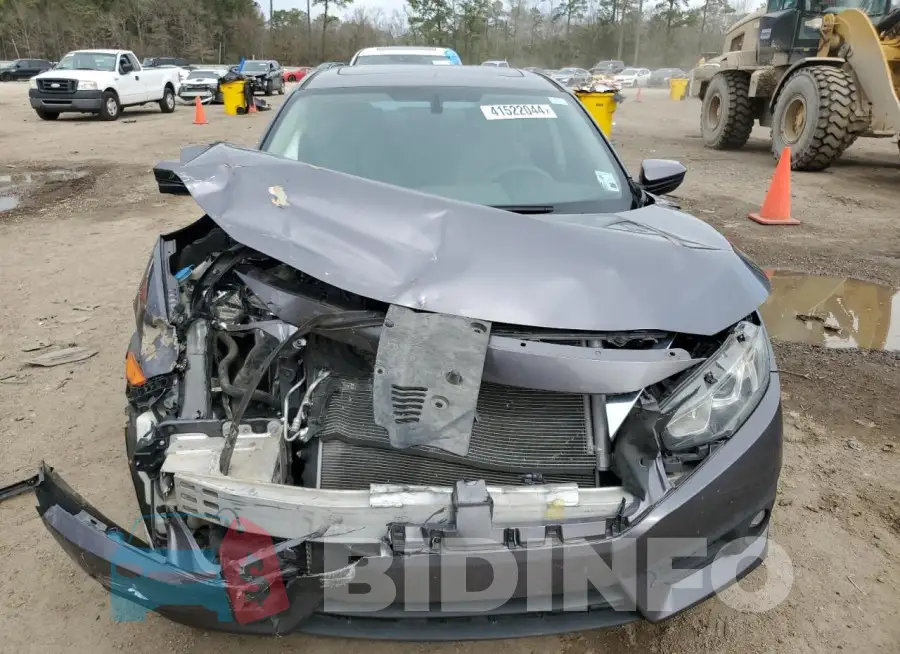 19XFC1F30HE004657 Photo# 5