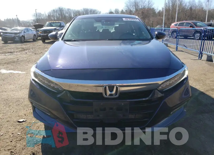 1HGCV2F95KA016287 Photo# 5