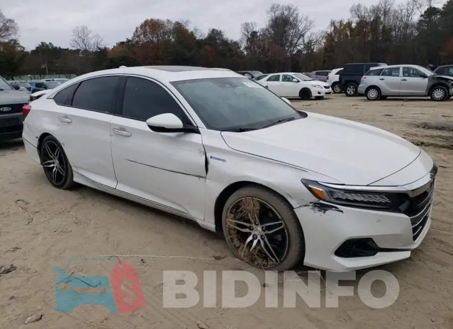 1HGCV3F96MA018512 Photo# 4