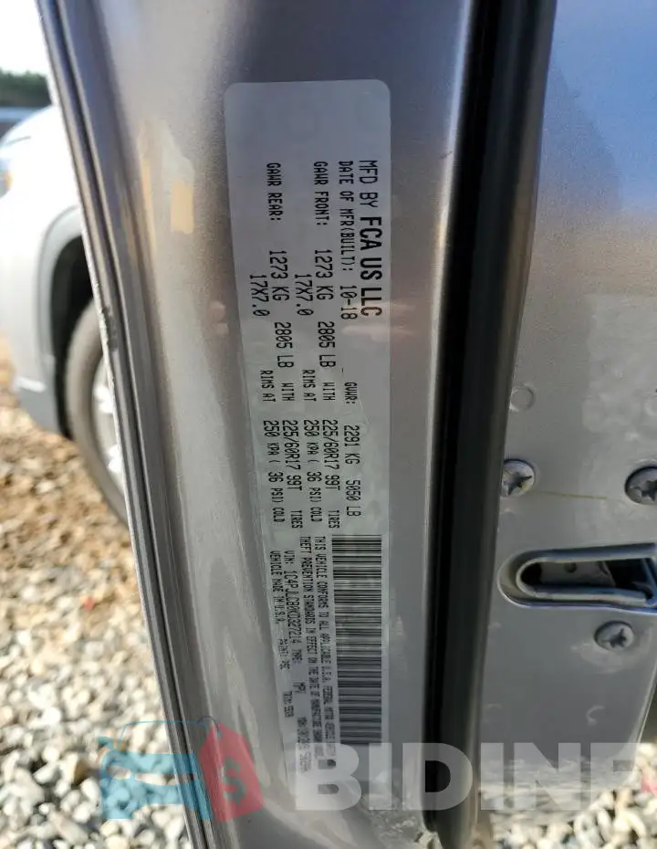 1C4PJLCB0KD327214 Photo# 13