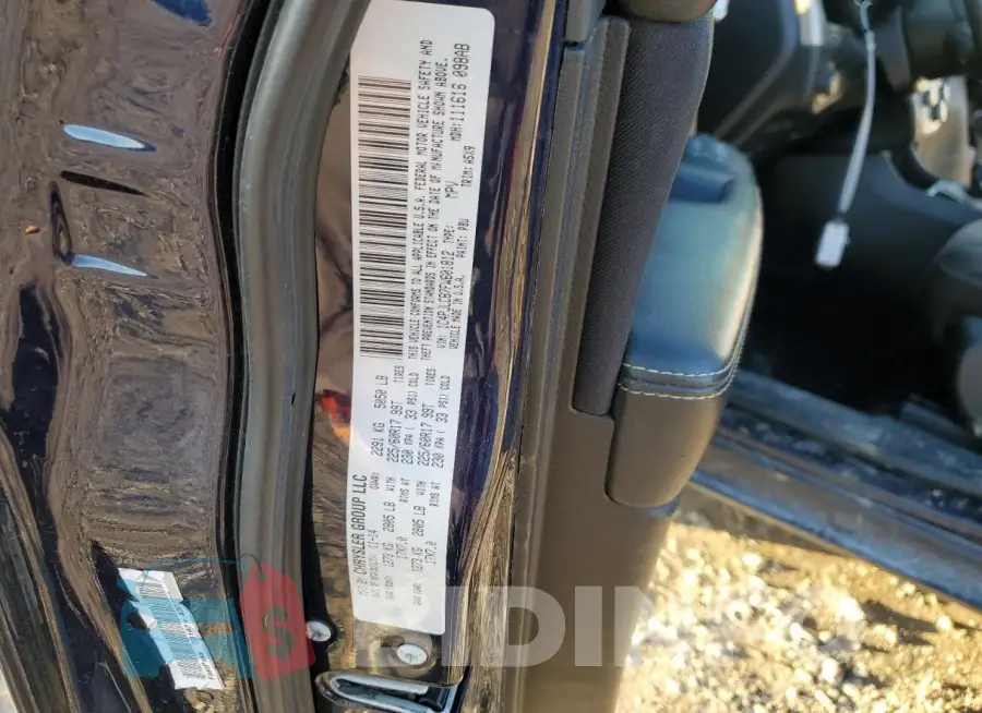 1C4PJLCB7FW601812 Photo# 12