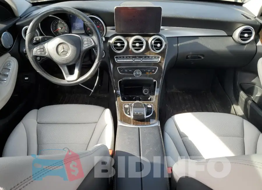 WDDWF4JB0GR153621 Photo# 8
