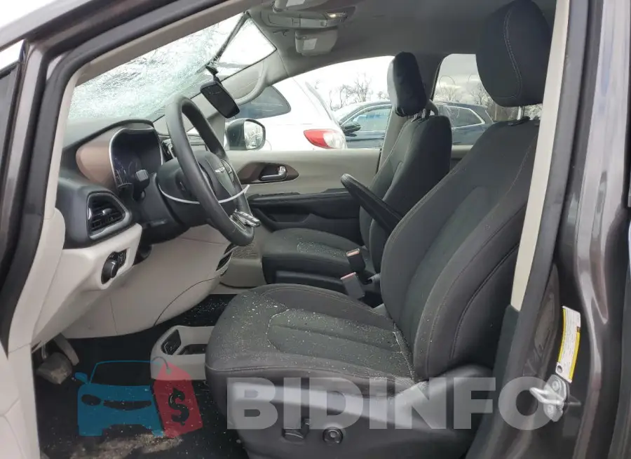 2C4RC1CGXJR130792 Photo# 7