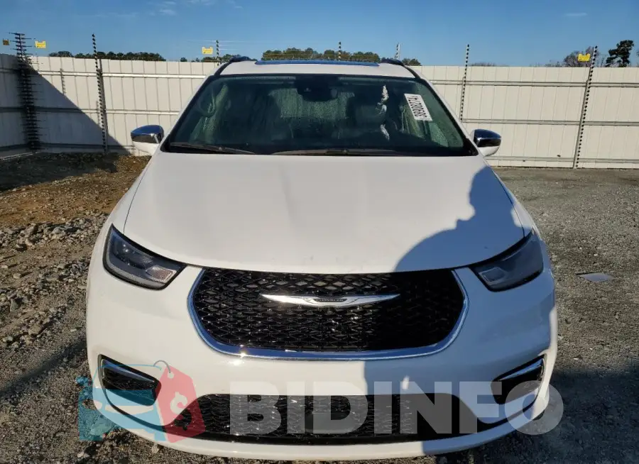 2C4RC1GG9NR175738 Photo# 5