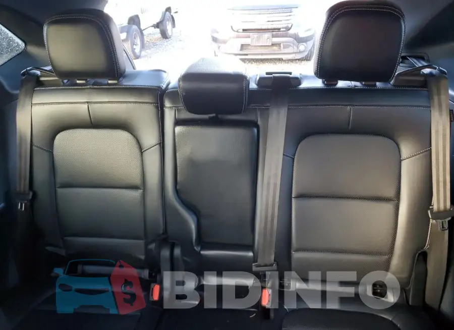 1FMCU9H69LUA02904 Photo# 10