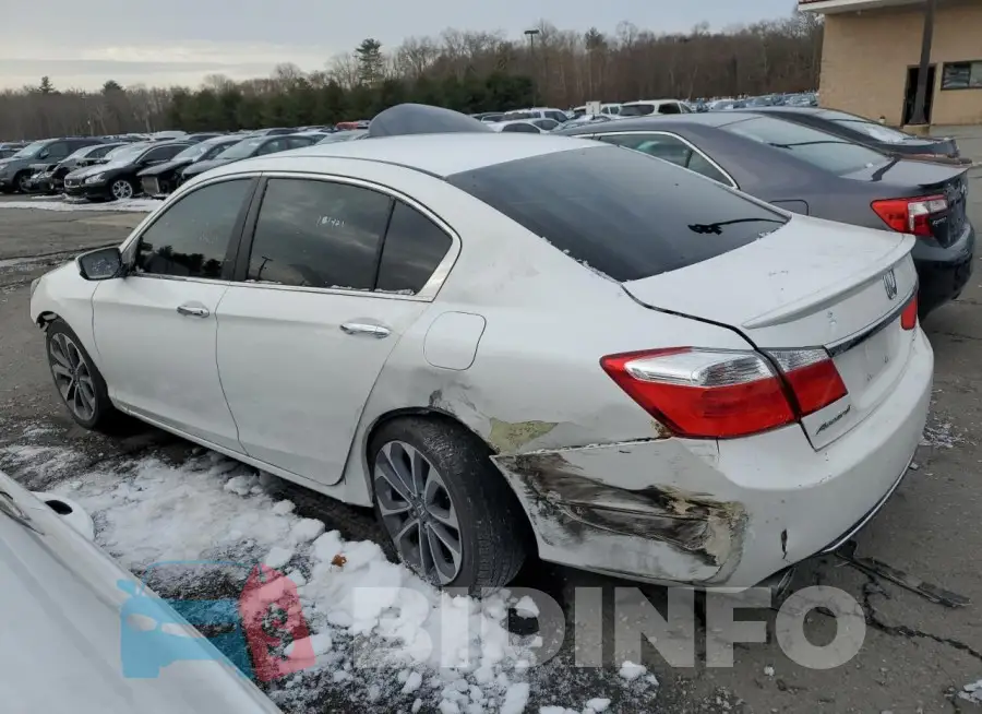 1HGCR2F58FA267862 Photo# 2