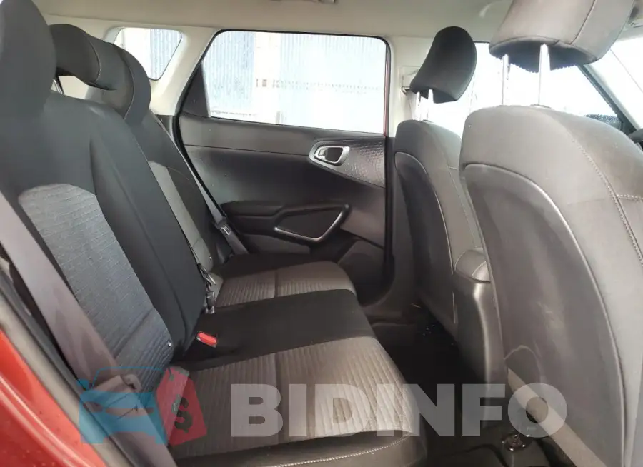 KNDJ23AU0M7774313 Photo# 11