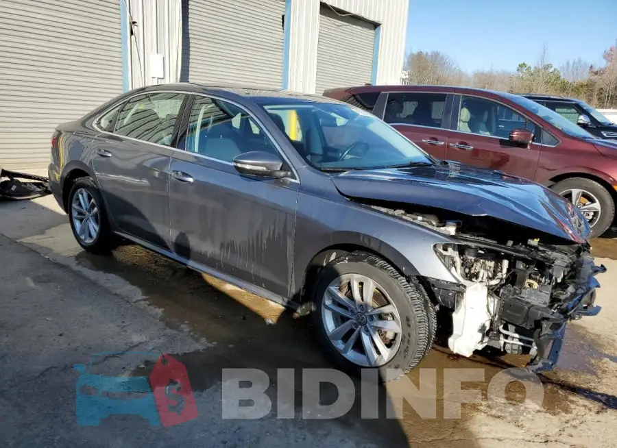 1VWSA7A37LC009351 Photo# 4