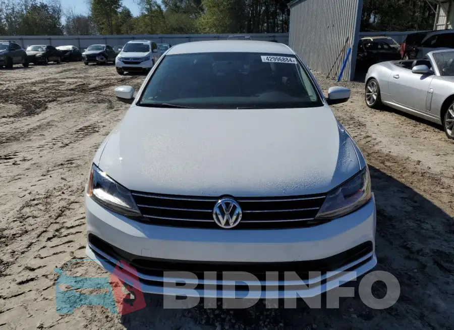 3VW2B7AJ0HM403257 Photo# 5