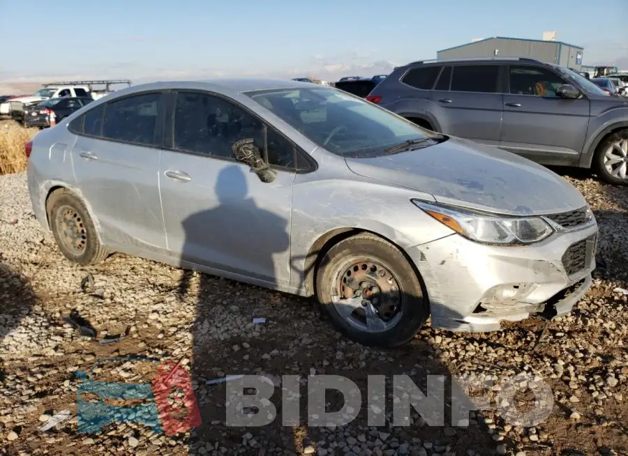 1G1BC5SM2J7124432 Photo# 4