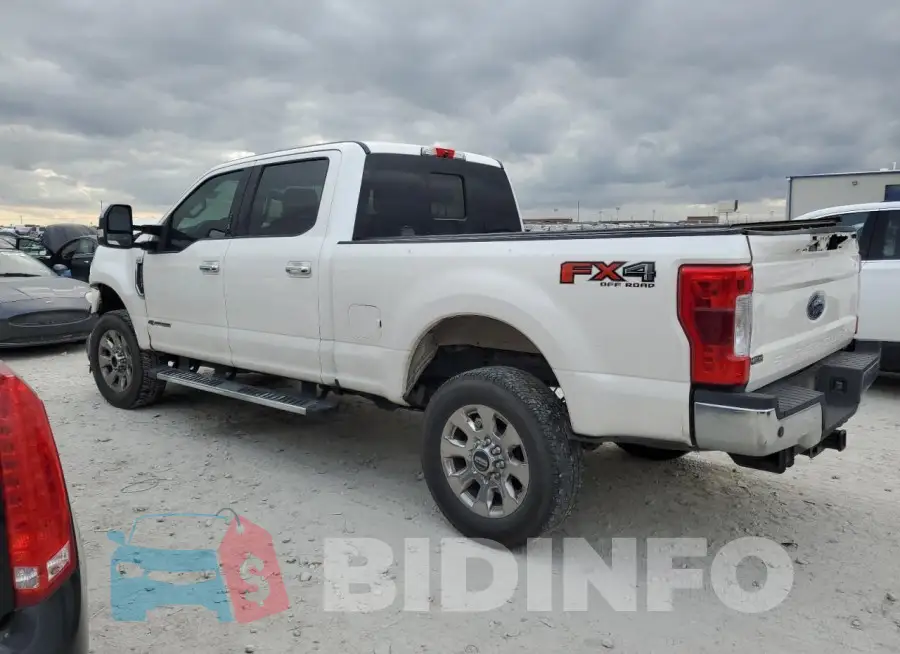 1FT7W2BT9JEB70927 Photo# 2