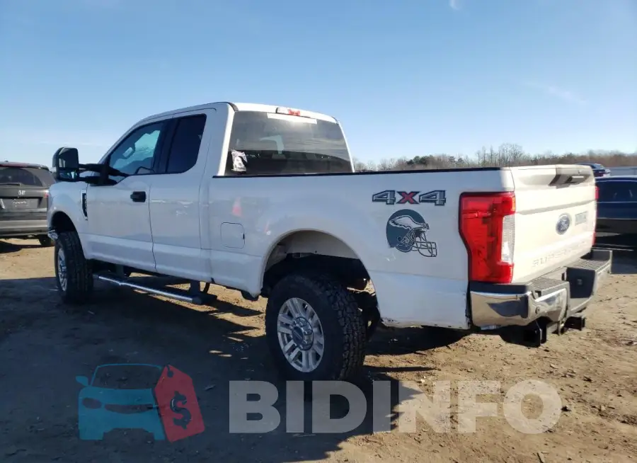1FT7X2B66KED78742 Photo# 2