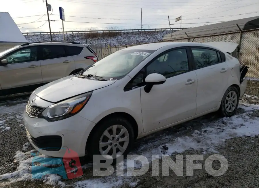 KNADM4A34F6529525 Photo# 1
