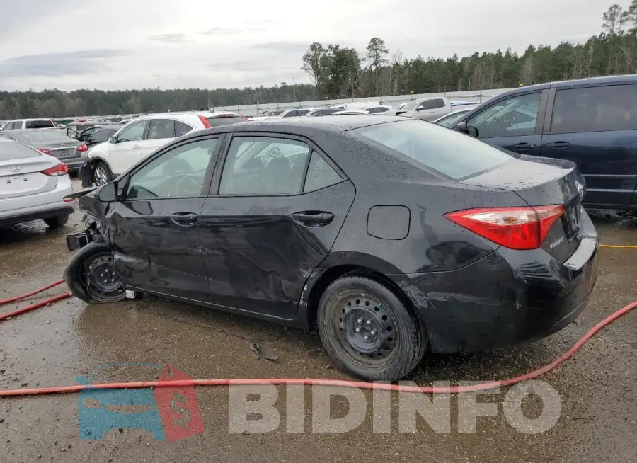 2T1BURHE9JC024189 Photo# 2
