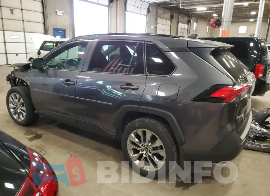 2T3A1RFVXNC272374 Photo# 2