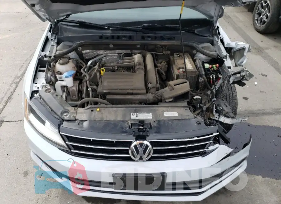 3VW2B7AJ5JM215971 Photo# 11